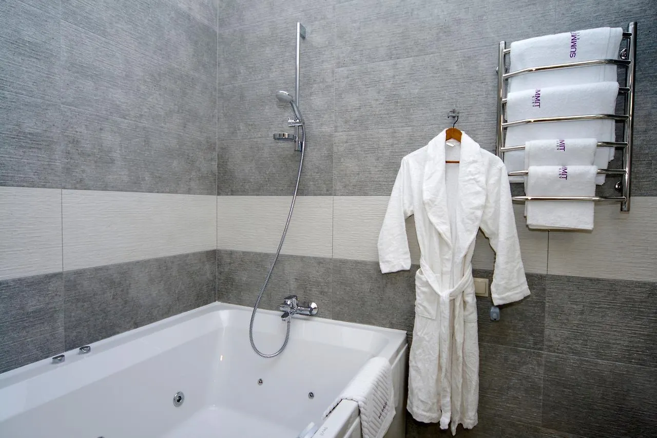 Summit Apart Hotel Kyiv