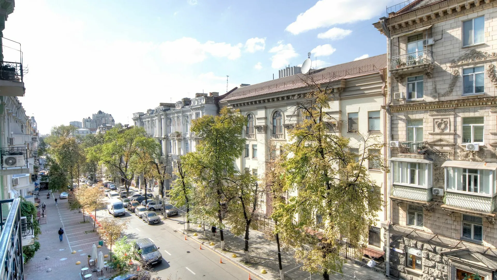 Summit Apart Hotel Kyiv
