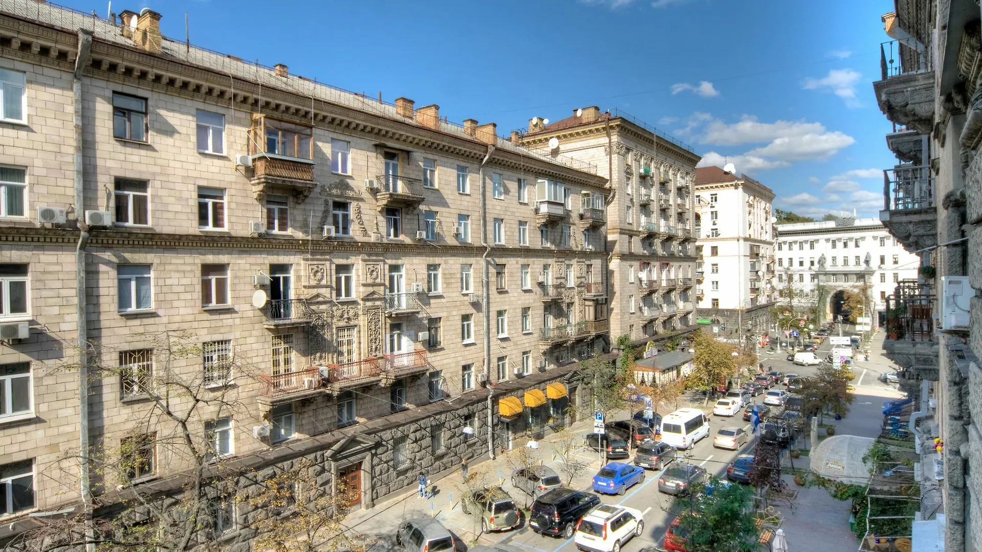 Summit Apart Hotel Kyiv 3*,